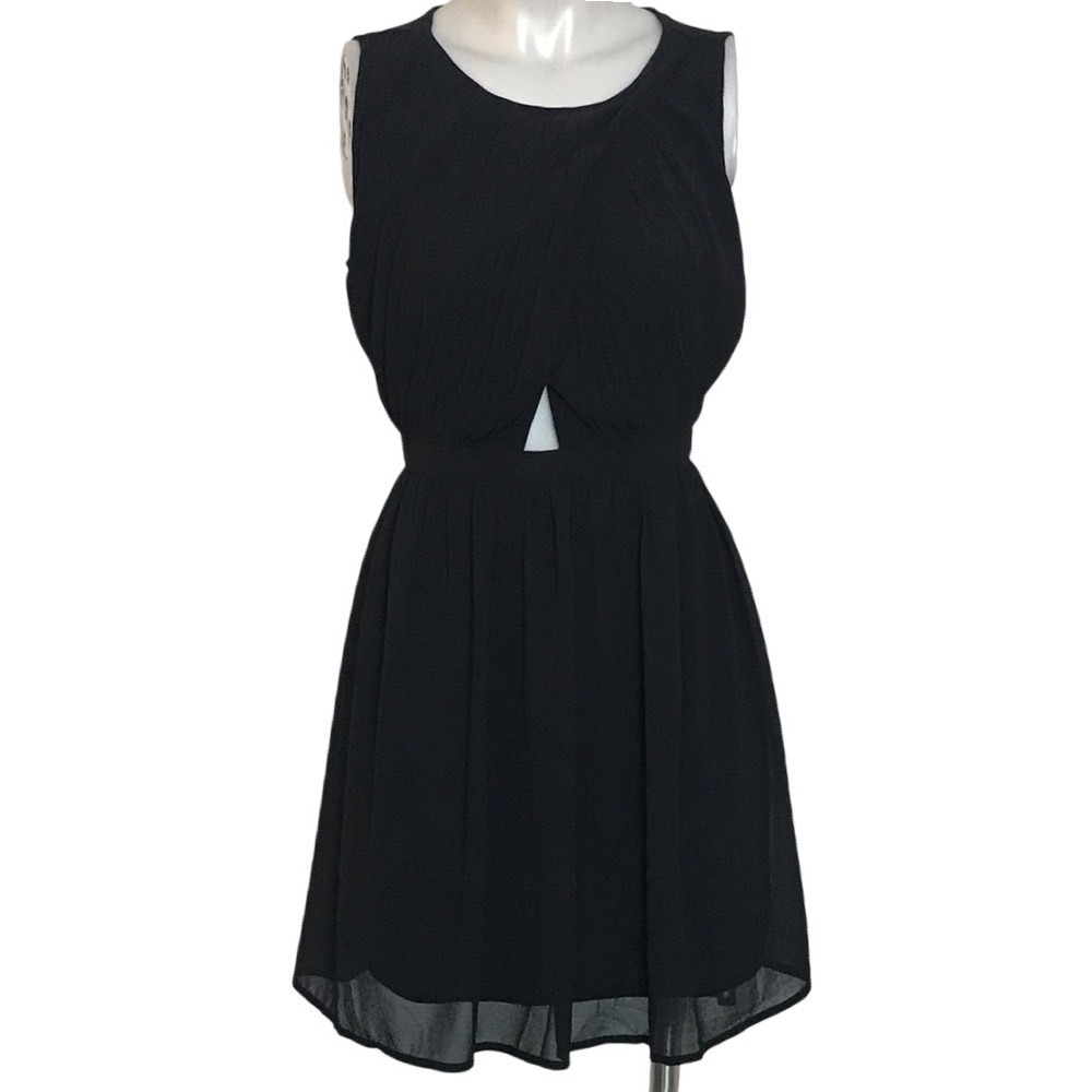 ROMEO & JULIET BLACK‎ CUT OUT SLEEVELESS DRESS